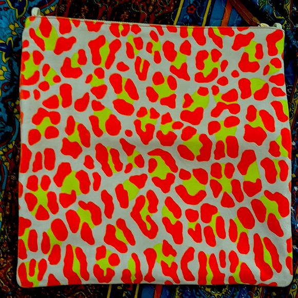 NEW Clare V. Suede Foldover Clutch Neon Cat with tabs. - Picture 3 of 5